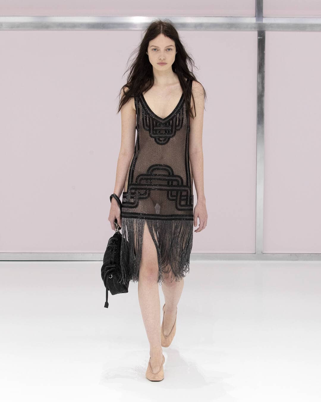 Fendi: Ready-To-Wear SS25 - 10 Magazine